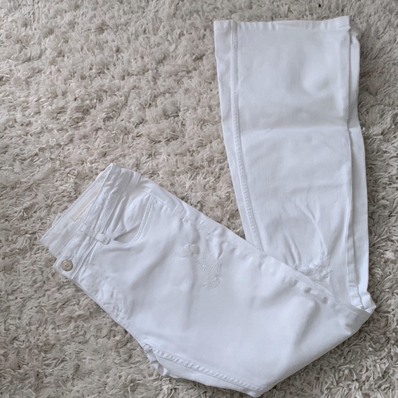 2 per $30 in pants and leggings. ZARA skinny flare distressed jeans white. - Picture 4 of 5